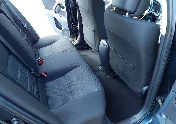 Toyota Avensis cena 31900 przebieg: 228228, rok produkcji 2014 z Drezdenko małe 466